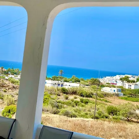 Comfortable House With Seaview In Semesterbostad *
